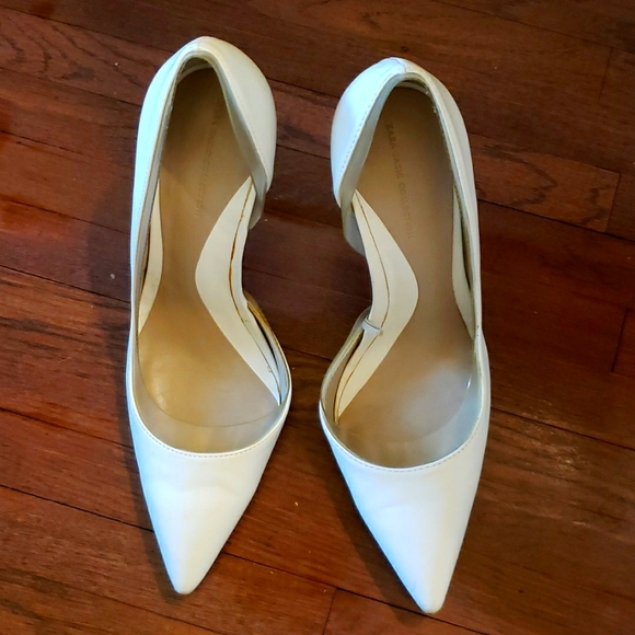 Zara Basic Collection White Leather/Vinyl pointed toe shoes. Gently worn - Picture 2 of 5